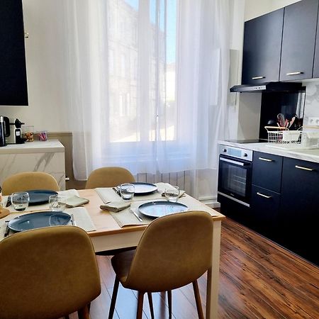 Meublés du chêne vert, cœur de Jarnac Habitación foto