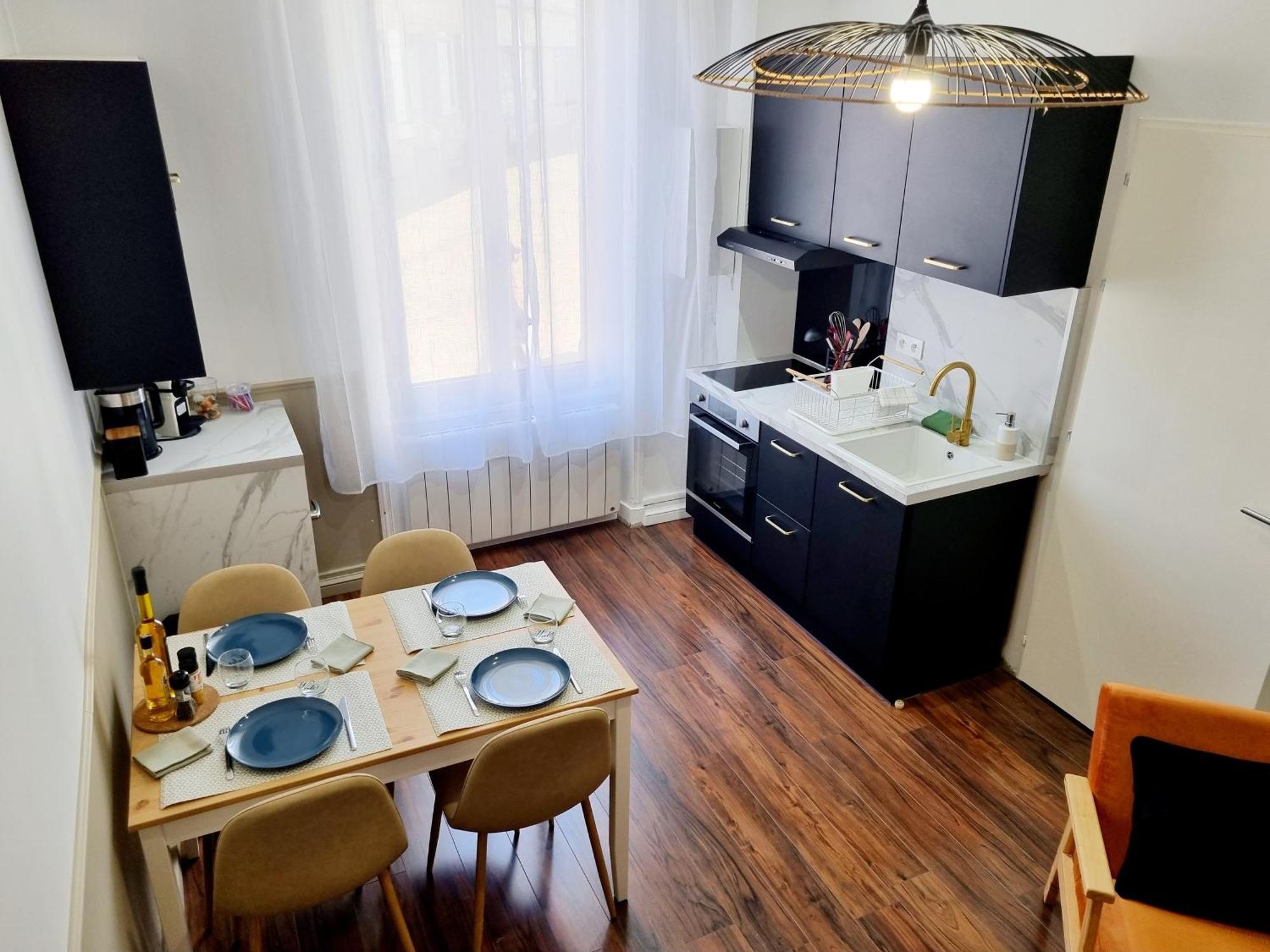 Meublés du chêne vert, cœur de Jarnac Habitación foto